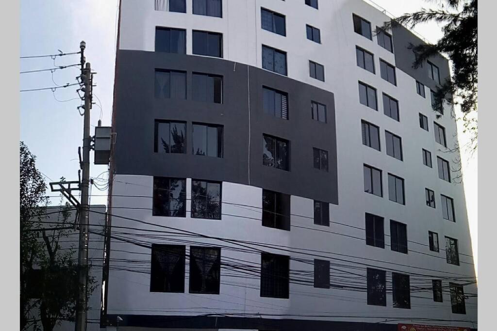 Departamento Alejandro - Completo Y Amplio Departamento En Una Zona Muy Tranquila De La Cdmx Cidade do México Exterior foto